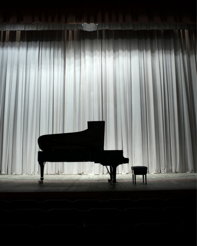 Pianoforte da concerto per performance dal vivo e format a lume di candela a Varese e Milano